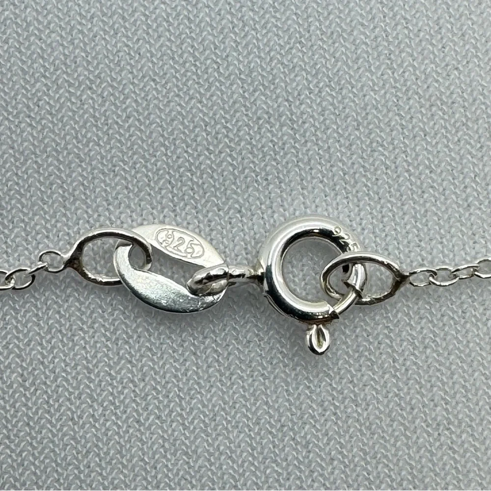 Sterling Silver Mother of Pearl Flower Pendant Necklace 18” Spring Clasp
